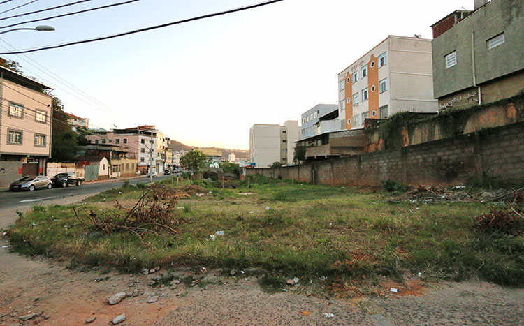 praça padre leo felipe couri