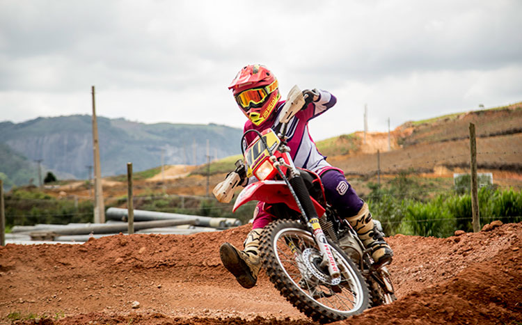 moto kessia3 livia batistine friço1