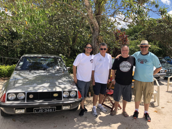 No Salvaterra, Cesinha Avellar, Henrique Thielmann, Sinval Cruz e Ricardo Kamil Malta na exposição de Santa Matilde, carros esportivos que marcaram época nos anos 1970 e 80  