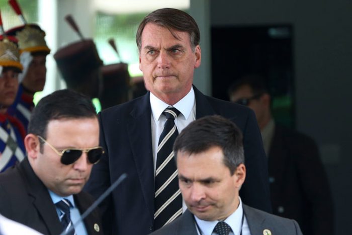 Bolsonaro Assina Nesta Ter A Decreto Que Flexibiliza Posse De Arma De Fogo