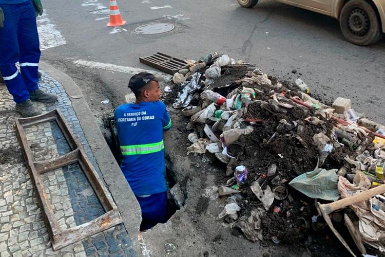 Jf Retira Quase Toneladas De Lixo Das Bocas De Lobo Em Cinco Dias