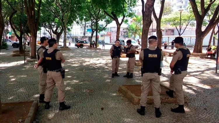 500 PMs se concentram na Praça do São Mateus 1 operaçao marcelo interna