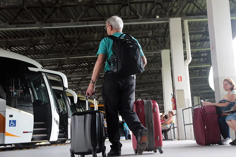 Passagens intermunicipais terão reajuste de 3,3% 1 onibus priamo interna