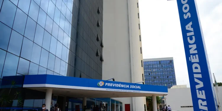 Aposentados do INSS precisam ler essa notícia ainda hoje - Imagem: Marcello Casal Jr/Agência Brasil