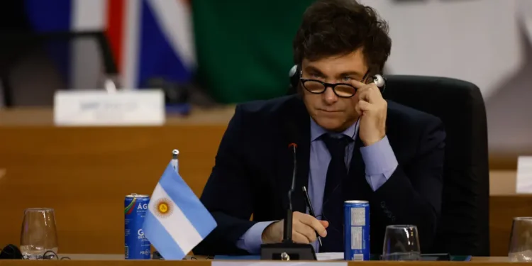 Milei é derrotado e oposição volta com tudo na Argentina - Imagem: Tânia Rêgo/Agência Brasil