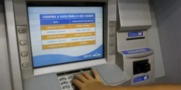 Homens burlaram caixas eletrônicos e foram presos - Imagem: Agência Brasil
