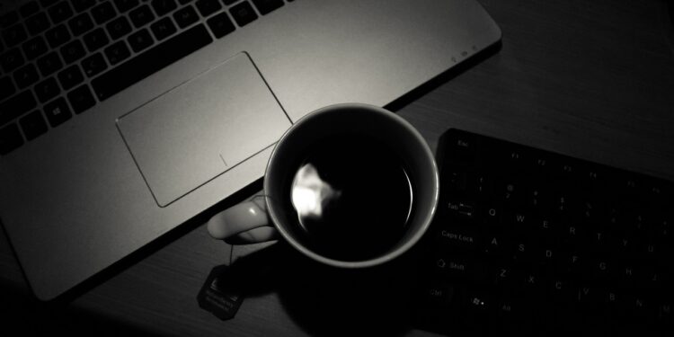 Posso ser demitido trabalhando de home office? - Imagem: Pixabay