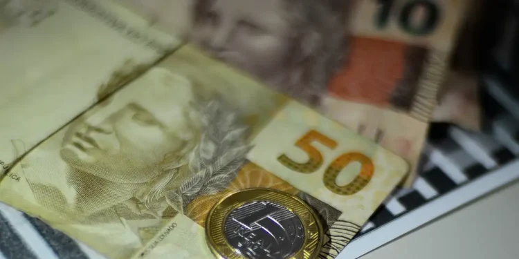 Novo valor do salário mínimo: brasileiros estão pulando de alegria - Imagem: Marcello Casal Jr/Agência Brasil