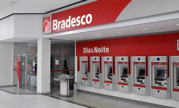 Forma de pagamento muito famosa vai deixar de existir no Bradesco - Imagem: Divulgação/Bradesco