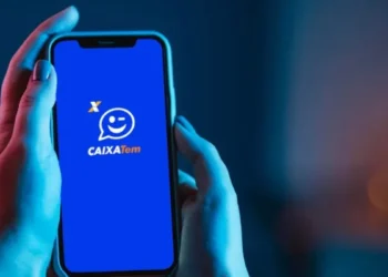 Saque de R$ 900 disponível no Caixa Tem para brasileiros - Imagem: Divulgação/Caixa