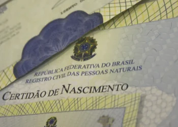 2ª via de certidão de nascimento, casamento e óbito pode ser solicitada pelo celular - Imagem: Marcello Casal Jr/Agência Brasil