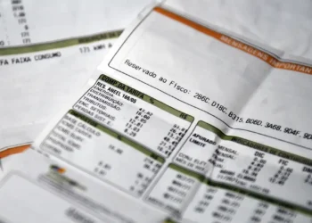 Agora é lei: conta de luz será gratuita para baixa renda - Imagem: Marcello Casal Jr/Agência Brasil