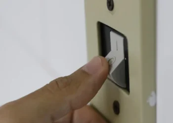 Você pode ter direito a desconto de 65% na conta de luz e não sabe - Imagem: Fernando Frazão/Agência Brasil