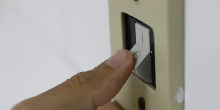 Você pode ter direito a desconto de 65% na conta de luz e não sabe - Imagem: Fernando Frazão/Agência Brasil