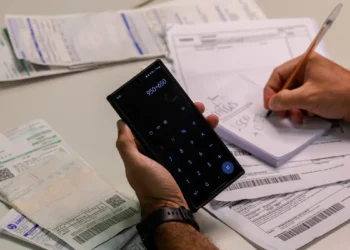 Você pode regularizar sua dívida sem pagar um centavo - Imagem: Joédson Alves/Agência Brasil