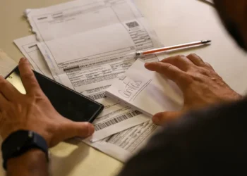 Governo confirma mudanças imediatas no início de 2026 para quem as micro e pequenas empresas - Imagem: Marcelo Camargo/Agência Brasil