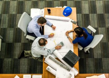 Empresas estão querendo habilidades que não constam no diploma - Imagem: Pixabay