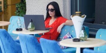 Profissões que bombam em 2026 permitem trabalhar de qualquer lugar - Imagem: Pixabay