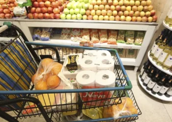Brasileiros com Vale-alimentação recebem notificação neste mês - Imagem: Valter Campanato/Agência Brasil