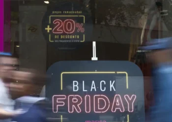 Aprenda como se proteger do golpe mais famoso da Black Friday - Imagem: Paulo Pinto/Agência Brasil