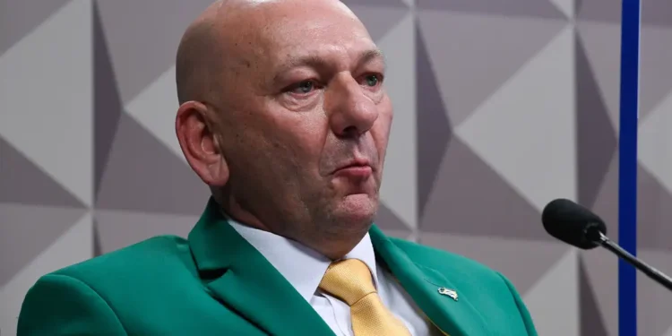 Patrimônio de Luciano Hang parece pequeno ao lado do que Eike Batista acumulou - Imagem: Edilson Rodrigues/Agência Senado