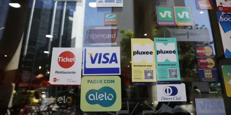 Por que empresas de ticket alimentação não gostaram da decisão de Lula? - Imagem: Fernando Frazão/Agência Brasil