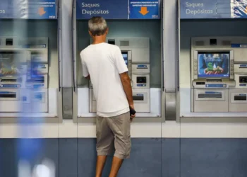 Usuários de bancos ganham nova lei que promete liberdade financeira - Imagem: Marcelo Camargo/Agência Brasil