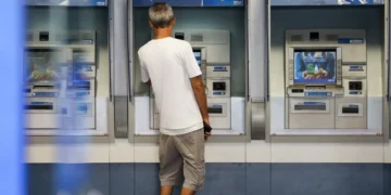 Usuários de bancos ganham nova lei que promete liberdade financeira - Imagem: Marcelo Camargo/Agência Brasil