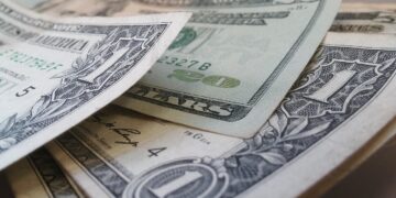 Governo está bloqueando as contas e bens dos cidadãos e estrangeiros que adiaram este procedimento - Imagem: Pixabay