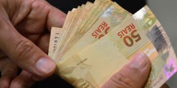 Descubra_como_renegociar_dívidas_no_aplicativo_da_Serasa_-_Desenrola