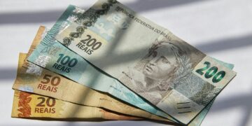 Aumento de 7,5% no salário mínimo confirmado deixa todos animados