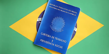 Trabalhadores estão animados com nova função da carteira de trabalho