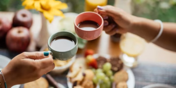 Irregularidades em marcas de café resultam em proibições - Foto: Giselleflissak/istock
