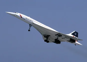 Concorde da British Airways em foto tirada em maio de 1986 — Foto: Eduard Marmet/Wikimedia Commons