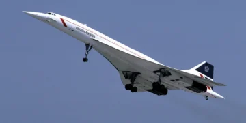 Concorde da British Airways em foto tirada em maio de 1986 — Foto: Eduard Marmet/Wikimedia Commons