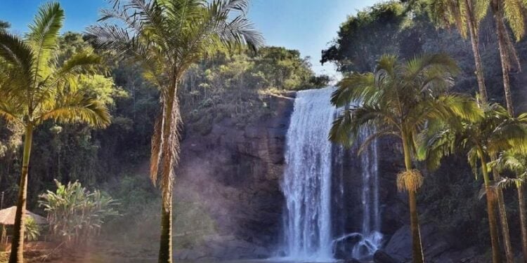 Foto: Divulgação/Cachoeira Grande de Lagoinha