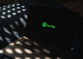 Venda de ingressos de show vai mudar totalmente por causa de regra do Spotify