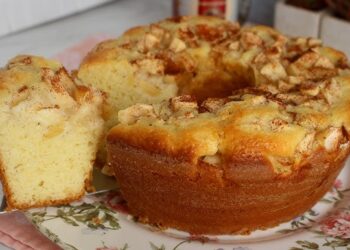 Bolo de maçã com canela - Foto: (Imagem/Reprodução)