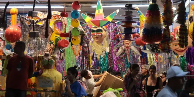 Descubra agora se Carnaval é feriado nacional ou ponto facultativo - Imagem: Paulo Pinto/Agência Brasil