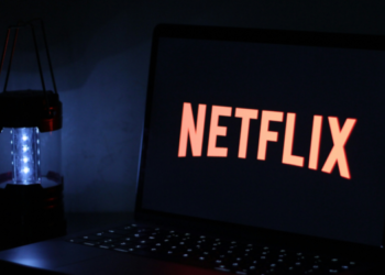 Série de ficção com 86% de aprovação chega na Netflix - Foto: reprodução/Samet Özer/Unsplash)