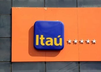 Quem tem conta no Itaú deve abrir este aviso agora - Foto: Joa Souza / shutterstock.com