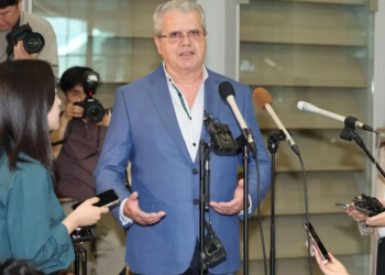 Vitor Abreu, o geólogo brasileiro que encontrou o que pode ser uma das maiores reservas de petróleo do mundo - Imagem: reprodução / Yonhap / Coreia do Sul