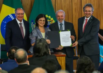Primeira vacina 100% nacional será ofertada ano que vem - Imagem: Jose Cruz/Agência Brasil