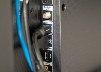 Descubra funções surpreendentes da porta USB da sua TV que você nunca imaginou!