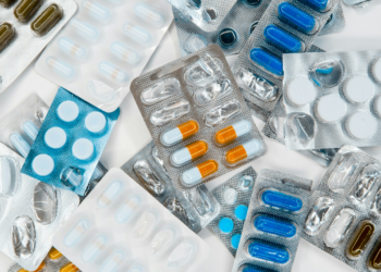Bactérias resistentes a antibióticos podem surgir por causa de descarte incorreto
