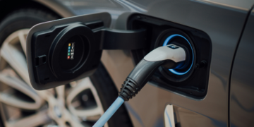 Nova tecnologia promete substituir o lítio em carros elétricos