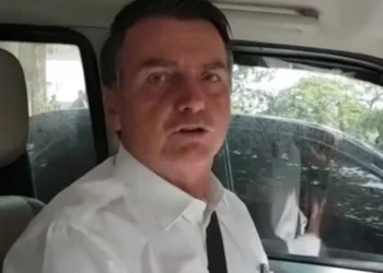 Bolsonaro recebe aviso e CNH pode estar desativada
