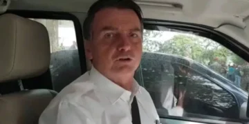 Bolsonaro recebe aviso e CNH pode estar desativada