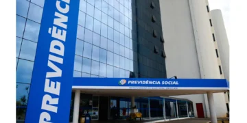 3 alertas para quem recebe auxílio-doença, aposentadoria e BPC - Imagem: Marcello Casal Jr/Agência Brasil