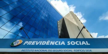 Aposentados que devem fazer a Prova de Vida do INSS - Imagem: Rafa Neddermeyer/Agência Brasil